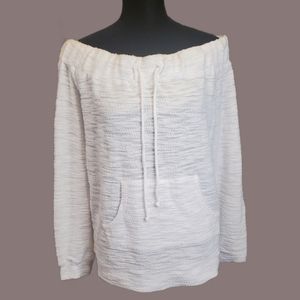 Light weight sweater top